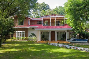 ELIVAAS Varsha Greens 4 BHK with Pool