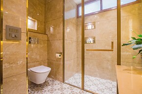 ELIVAAS Varsha Greens 4 BHK with Pool