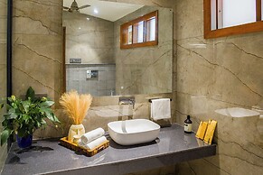 ELIVAAS Varsha Greens 4 BHK with Pool