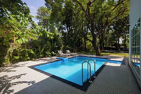 ELIVAAS Varsha Greens 4 BHK with Pool