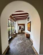 w Charming 4BR Getaway w Pool BBQ Clay Oven