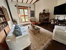 w Charming 4BR Getaway w Pool BBQ Clay Oven