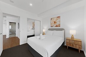 Stylish New Apartment in Cannington With Parking