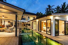 Villa Balinese Elite Sanctuary