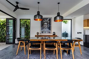 Villa Balinese Elite Sanctuary
