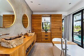 Villa Balinese Elite Sanctuary