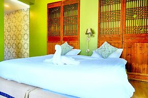 Phuket Moonlit Patong Bay Hideaway Hotel