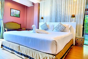Phuket Moonlit Patong Bay Hideaway Hotel