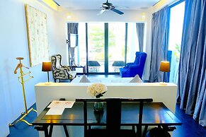 Phuket Moonlit Patong Bay Hideaway Hotel