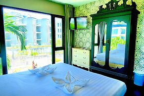 Phuket Moonlit Patong Bay Hideaway Hotel