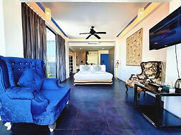 Phuket Moonlit Patong Bay Hideaway Hotel