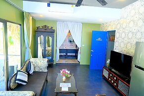 Phuket Moonlit Patong Bay Hideaway Hotel