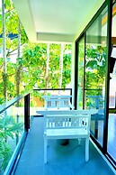 Phuket Moonlit Patong Bay Hideaway Hotel