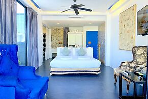 Phuket Moonlit Patong Bay Hideaway Hotel