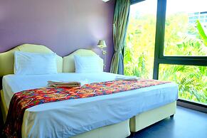 Phuket Moonlit Patong Bay Hideaway Hotel