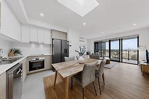 Newly Built Apartment Near Shops and Parks