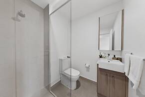 Newly Built Apartment With Private Parking