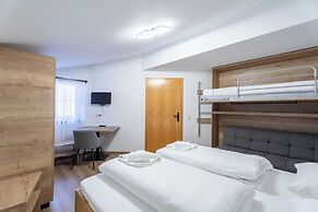 Alpenglück Apartments by we rent