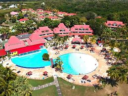 Sur la Plage - Club Sainte-Anne