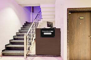 Super Townhouse Oak Kanpur