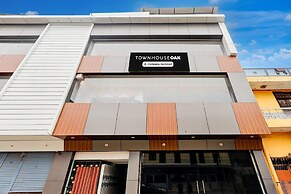 Super Townhouse Oak Kanpur
