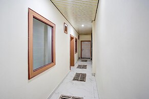 Deluxebhagwati Palace