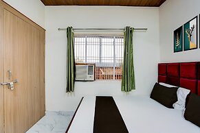 Deluxebhagwati Palace