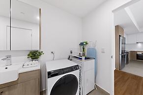 Brand-new 3-bed Apartment With Scenic Views
