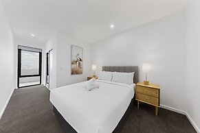 Brand-new 3-bed Apartment With Scenic Views