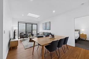 Brand-new 3-bed Apartment With Scenic Views