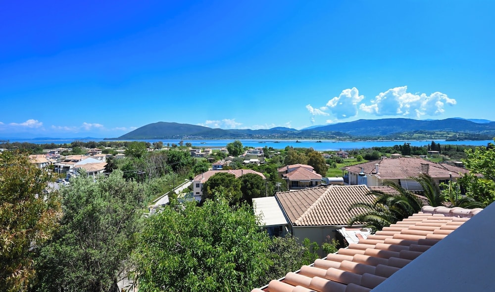 Maison D'Azur Lefkas Private Pool