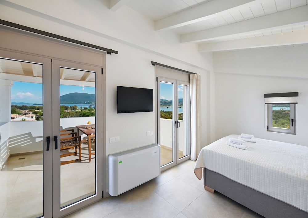 Maison D'Azur Lefkas Private Pool