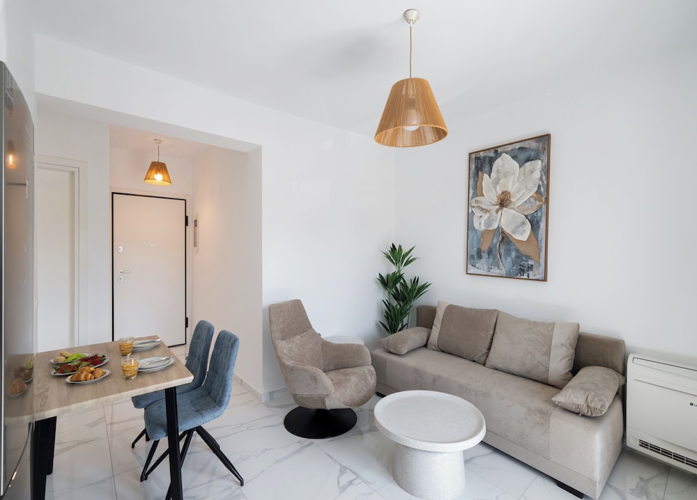 Urban Nest Collection Modern CityLiving