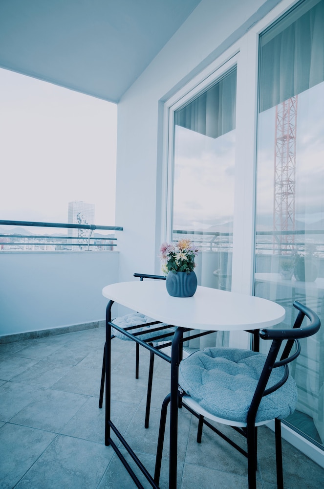 Elrea Living 2
