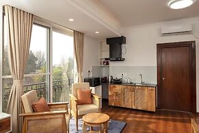 Luminous Apartments & Suites