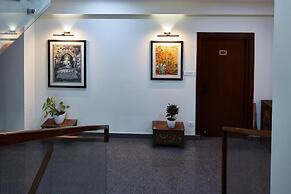 Luminous Apartments & Suites