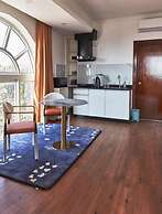 Luminous Apartments & Suites