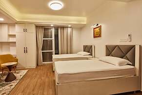 Luminous Apartments & Suites