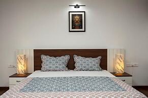 Luminous Apartments & Suites