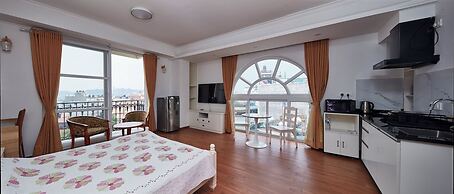 Luminous Apartments & Suites