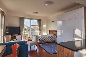 Luminous Apartments & Suites