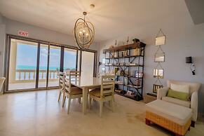 Oceans Edge Resort & Spa