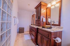 Oceans Edge Resort & Spa