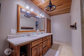Oceans Edge Resort & Spa