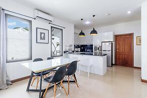 3BR Pool Villa Near Boat Avenue V303