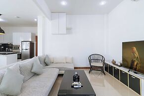 3BR Pool Villa Near Boat Avenue V303