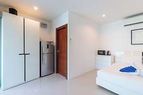 3BR Pool Villa Near Boat Avenue V303