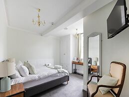 Standard Double Suite