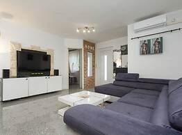 Marilona Welle Apartments Vir