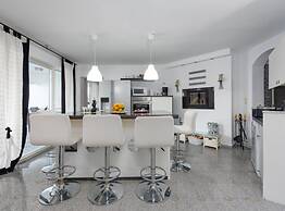Marilona Welle Apartments Vir